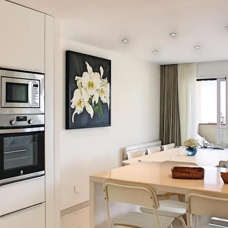 Apartment Amazing In With Kitchen